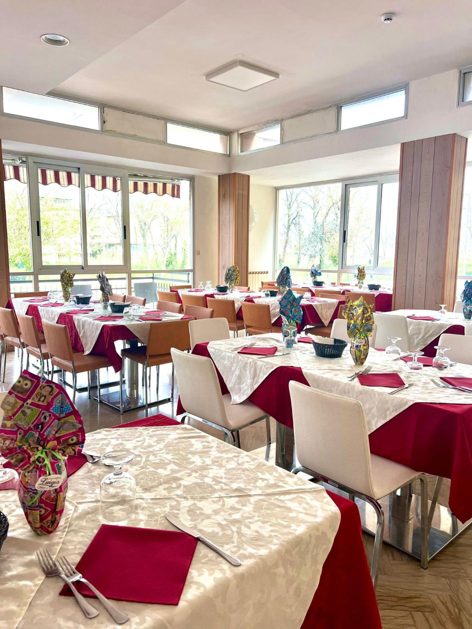 Hotel Naica Rimini Exterior photo